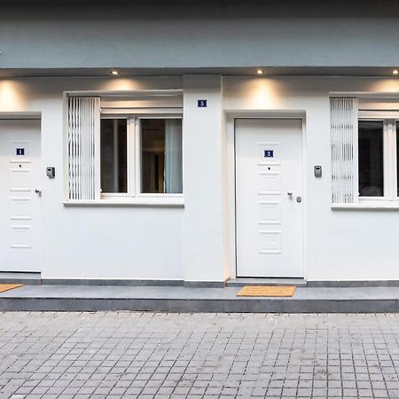 New Luxury Apartment In Downtown Солун Екстериор снимка