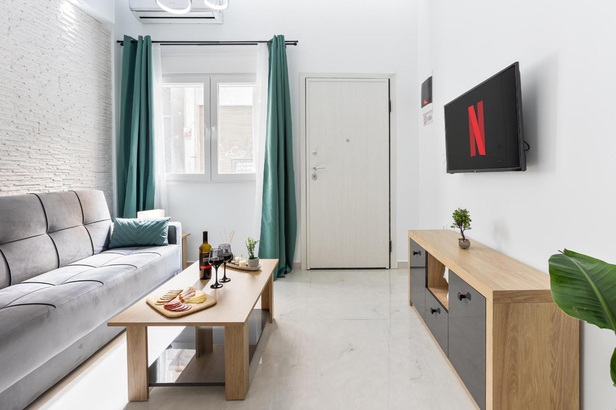 New Luxury Apartment In Downtown Солун Екстериор снимка