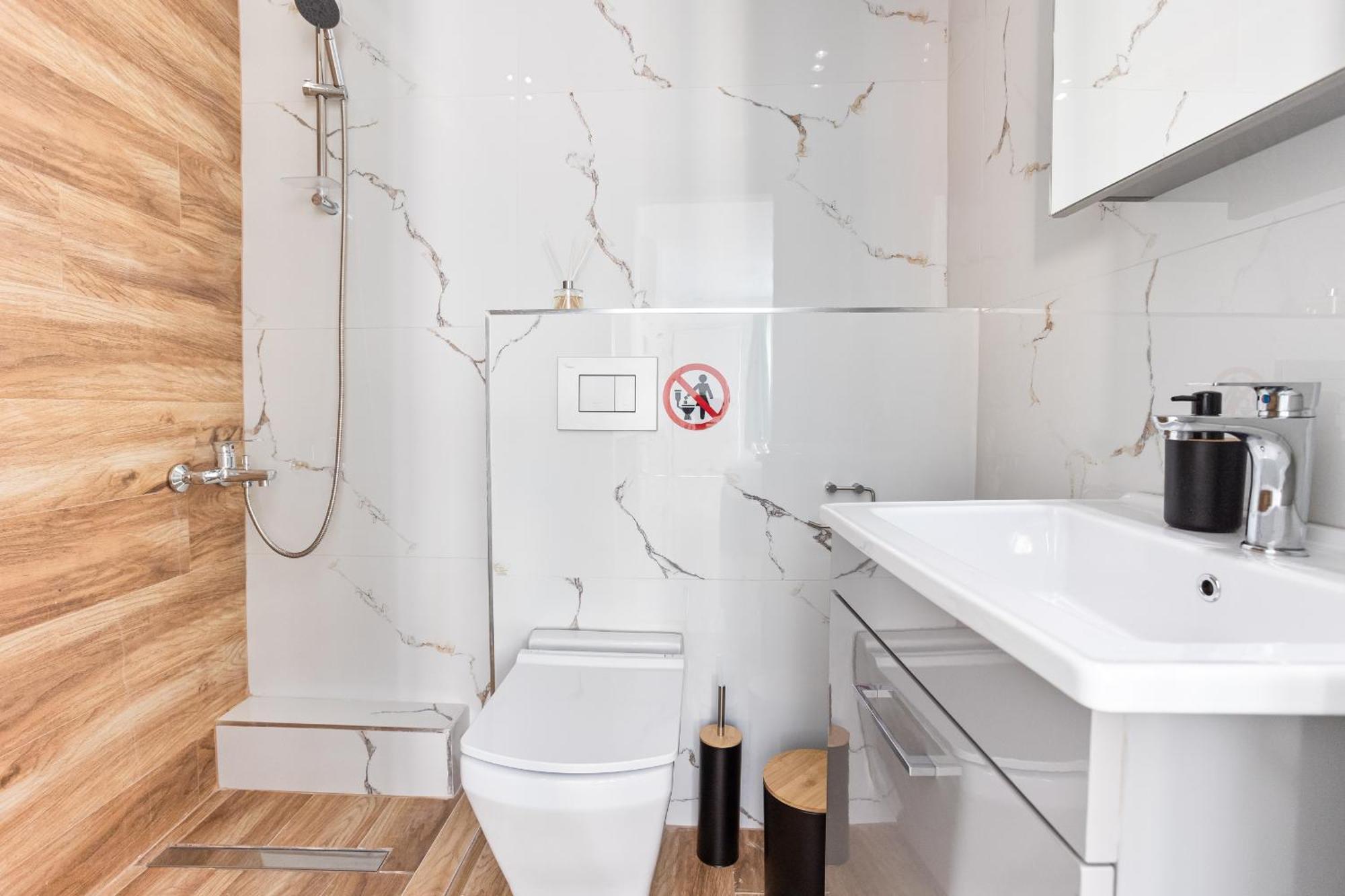 New Luxury Apartment In Downtown Солун Екстериор снимка