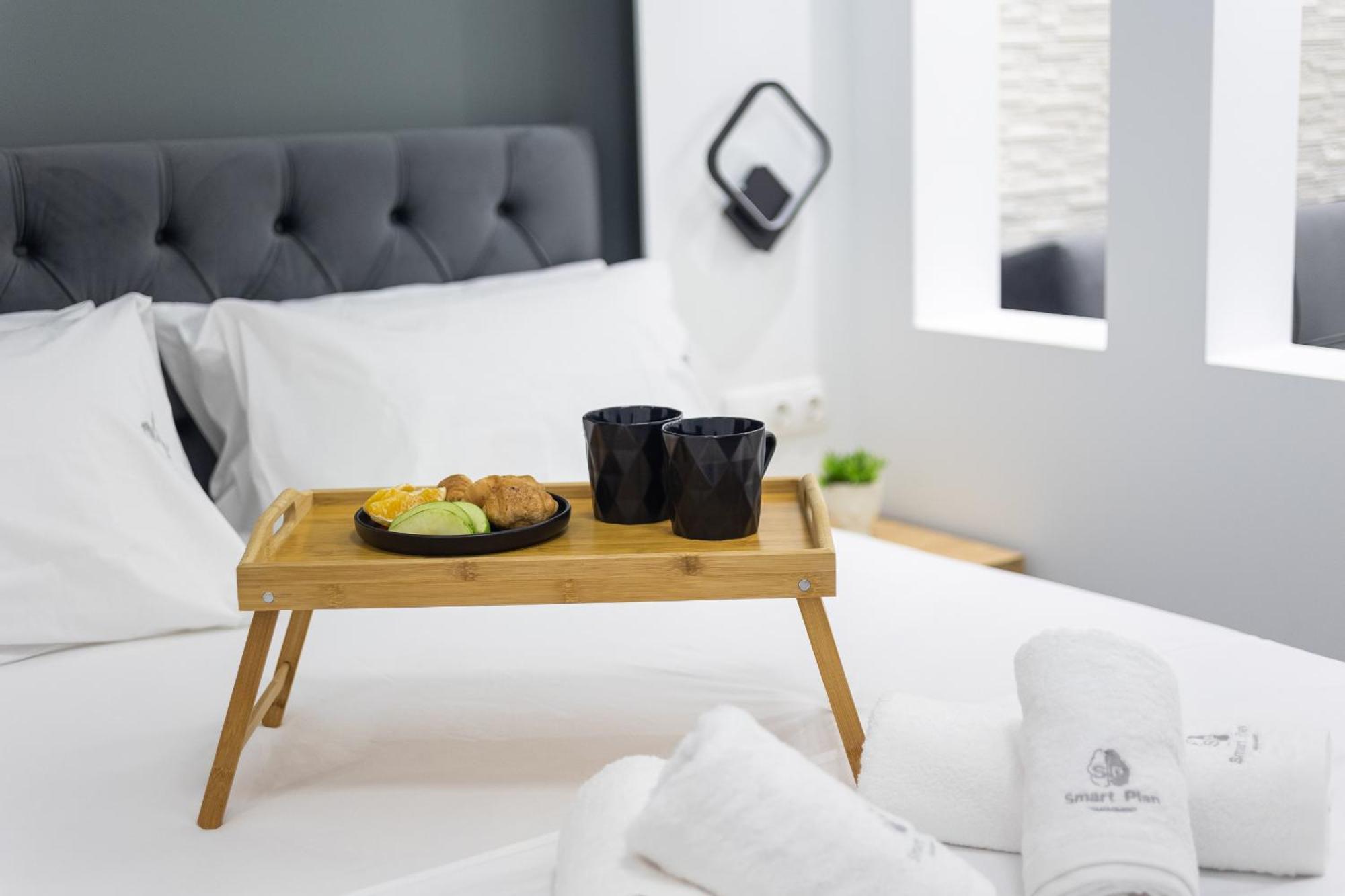 New Luxury Apartment In Downtown Солун Екстериор снимка