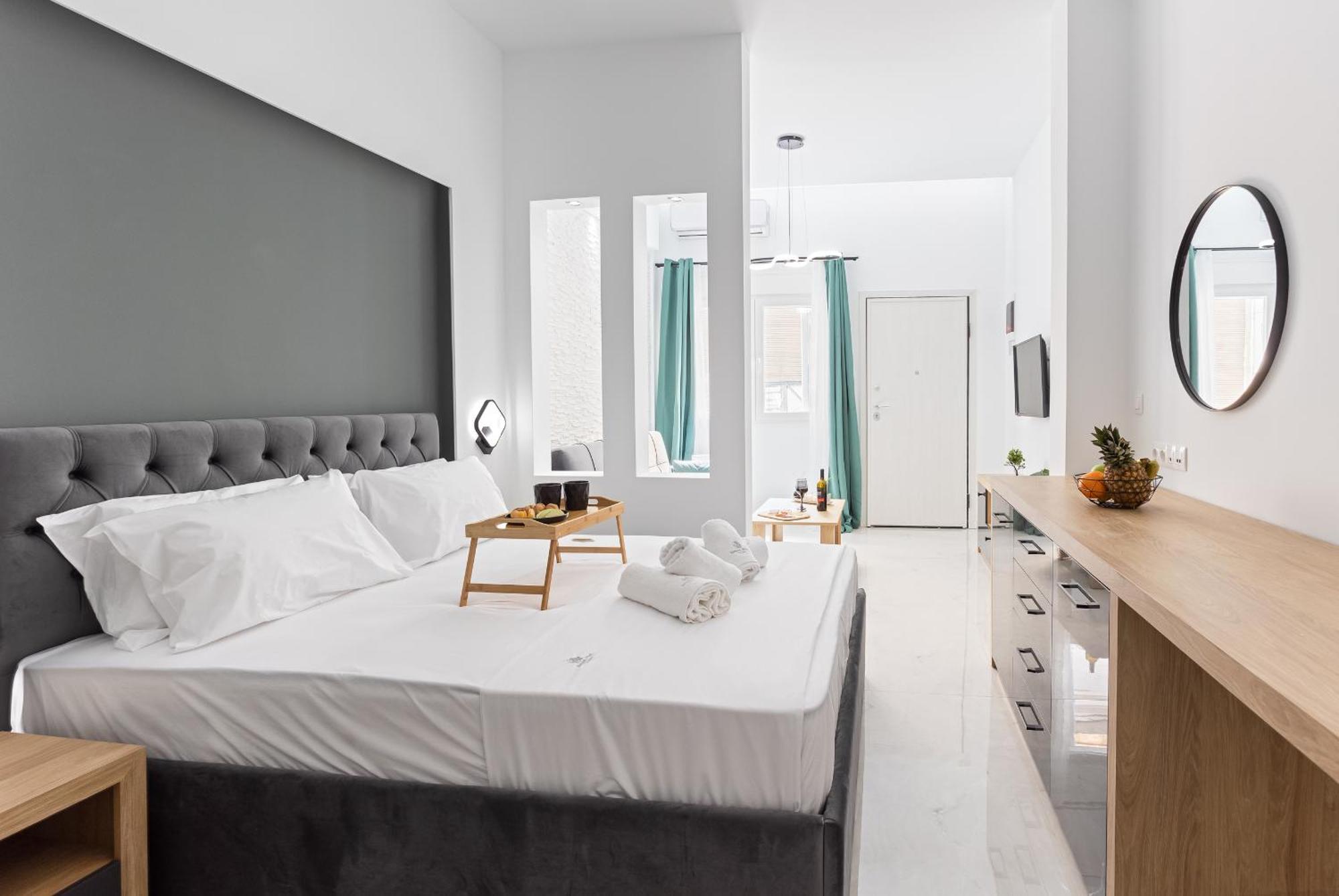 New Luxury Apartment In Downtown Солун Екстериор снимка