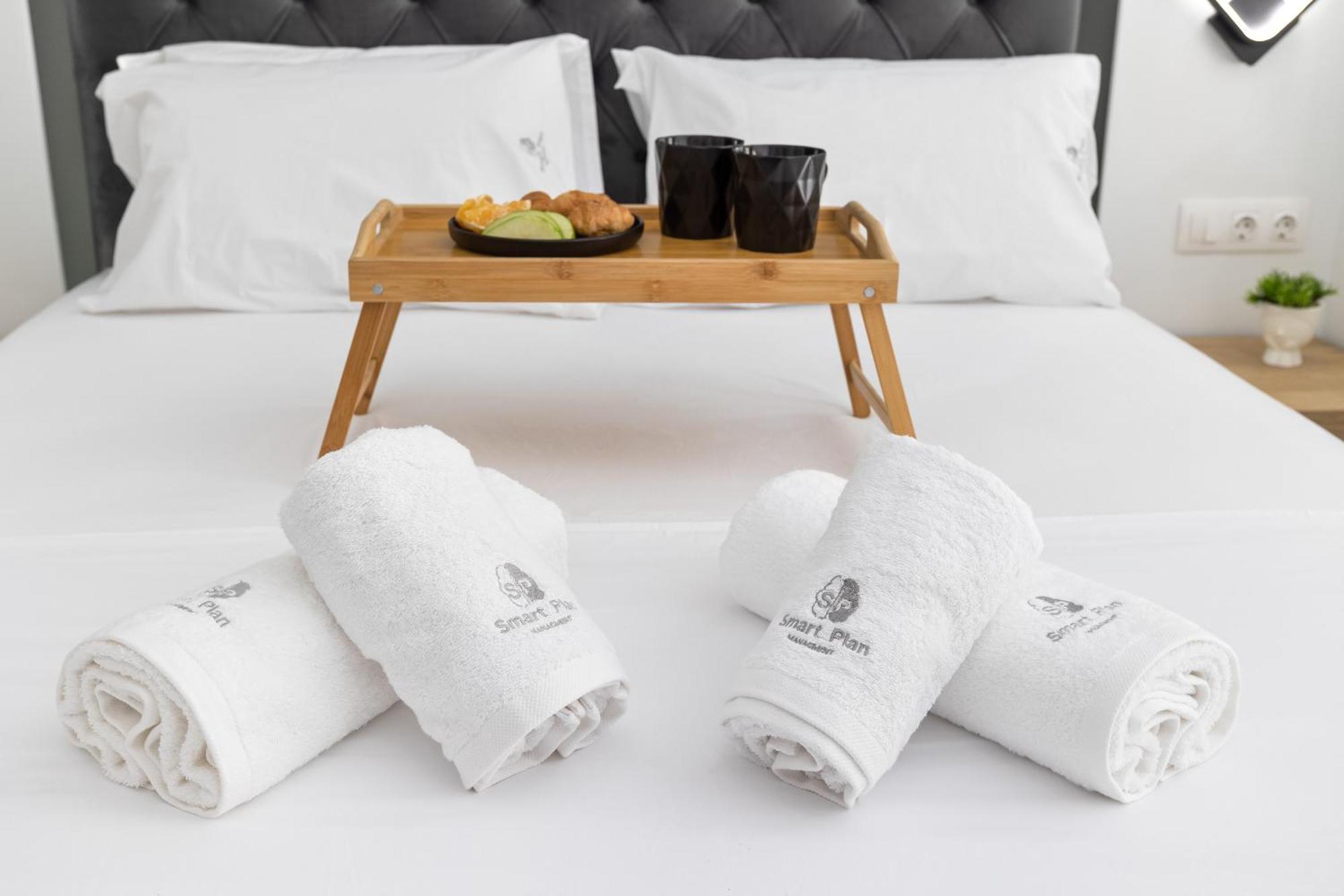 New Luxury Apartment In Downtown Солун Екстериор снимка