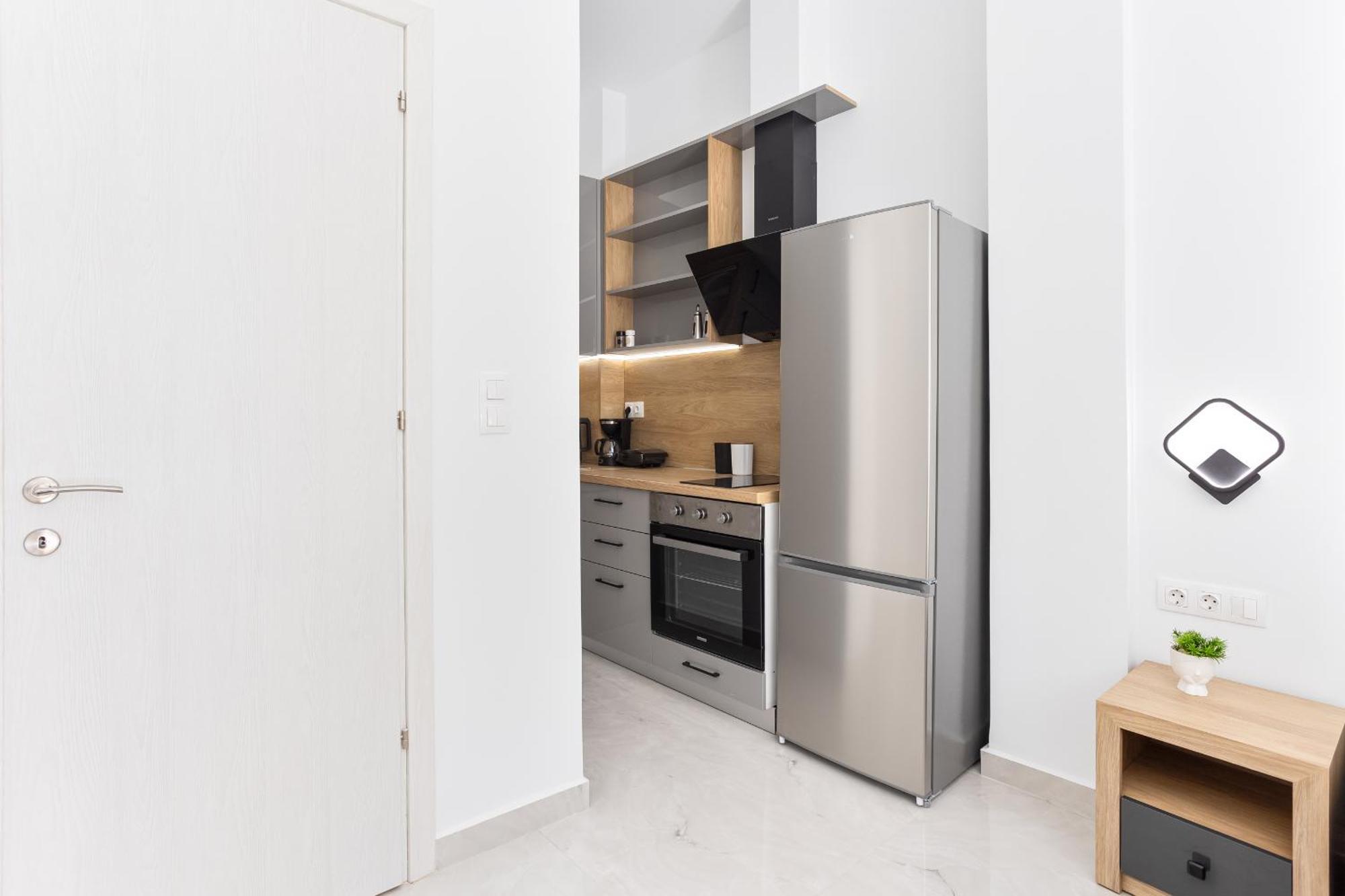 New Luxury Apartment In Downtown Солун Екстериор снимка