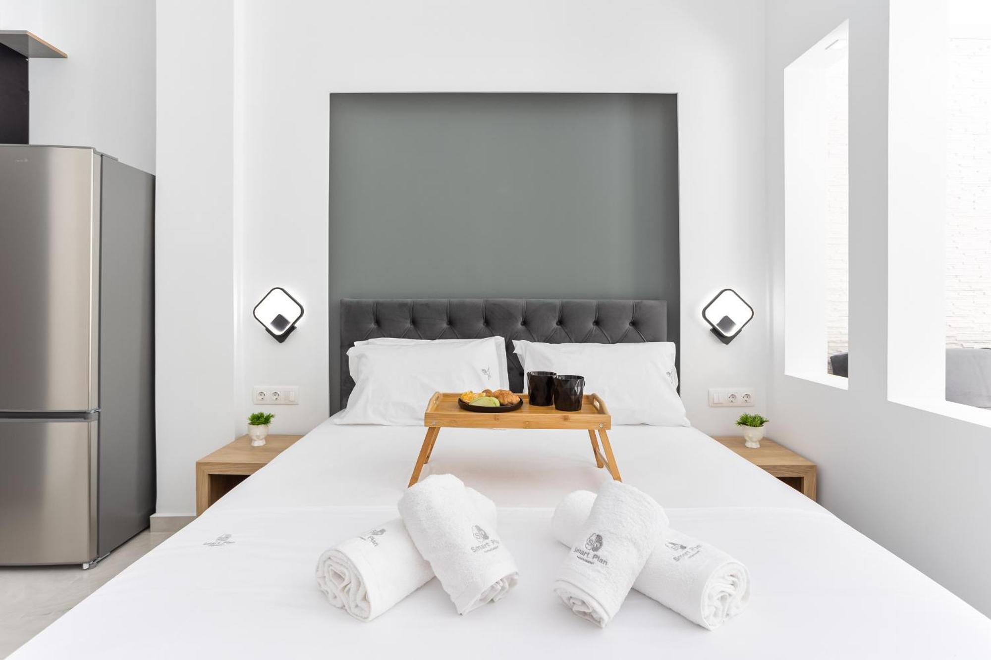 New Luxury Apartment In Downtown Солун Екстериор снимка